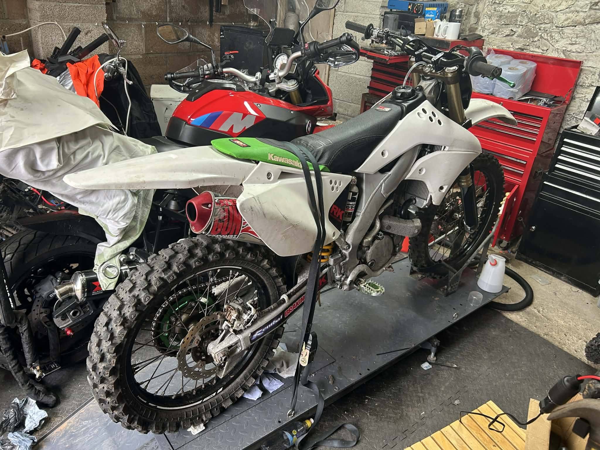 2008 KXF250 - In for front wheel bearings, headstock bearings, oil and filter change and a new chain
