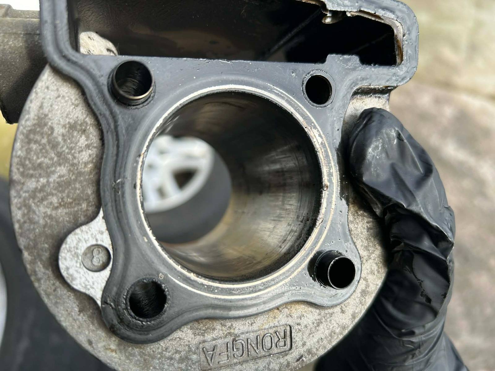 Znen Tommy - A deeper look into the Znen Tommy with low compression. The further apart it's taken, the more horrific it gets